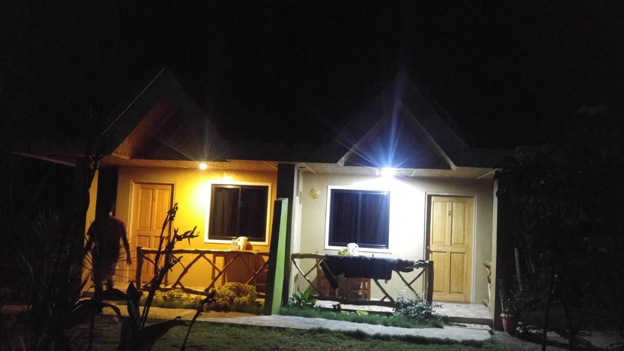 Miki'S Guest House Siquijor Eksteriør billede